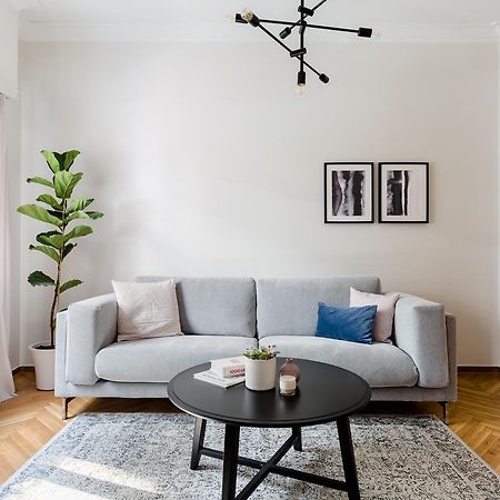 Acropolis Heart 2Bd Apartment In Plaka By Upstreet Атина Екстериор снимка