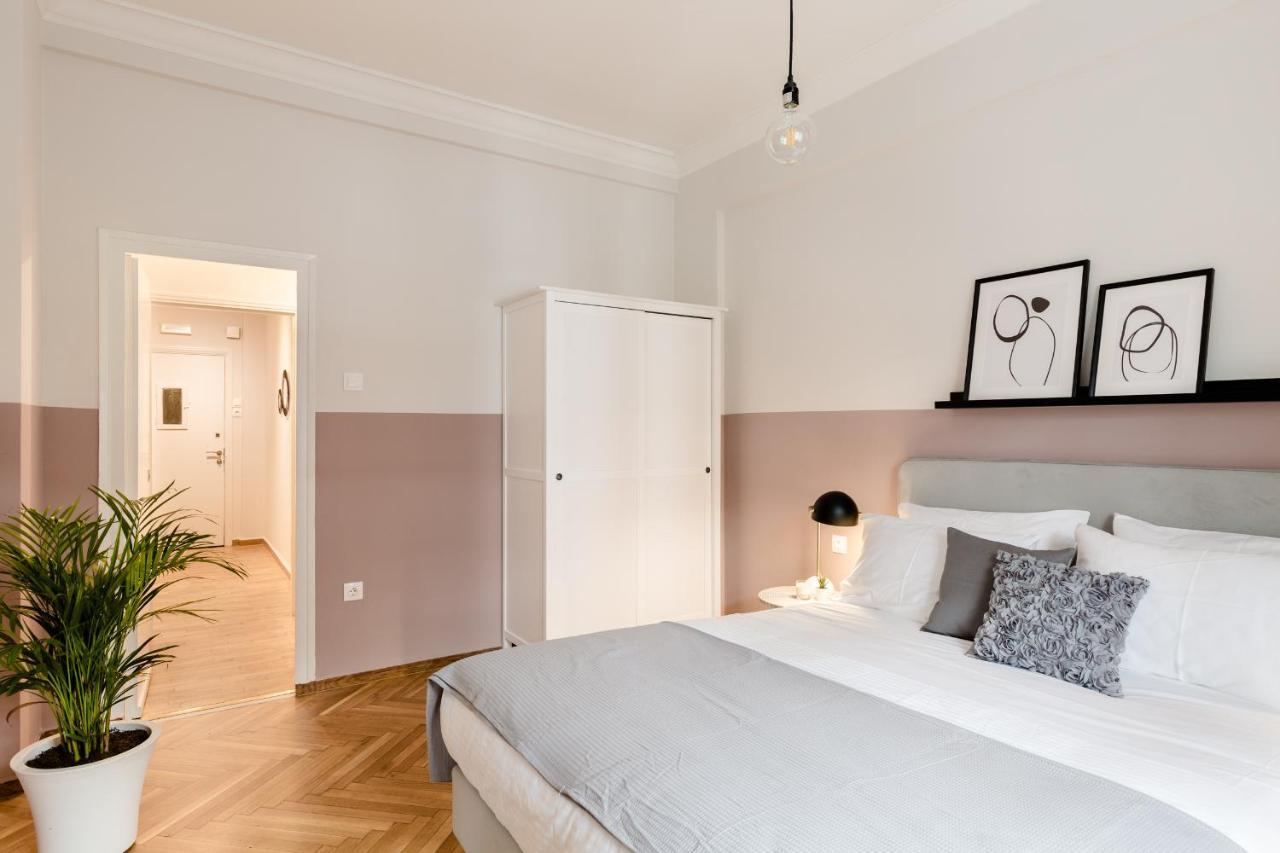 Acropolis Heart 2Bd Apartment In Plaka By Upstreet Атина Екстериор снимка